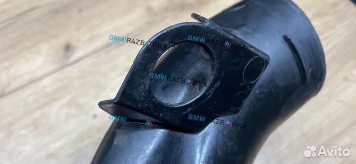 Патрубок воздушного фильтра BMW 5 F07/F10/F11 2011