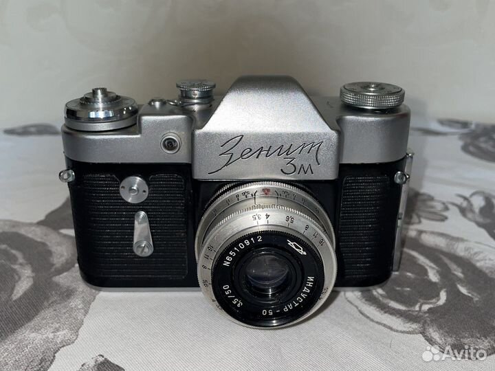 Зеркальный фотоаппарат Зенит 3М