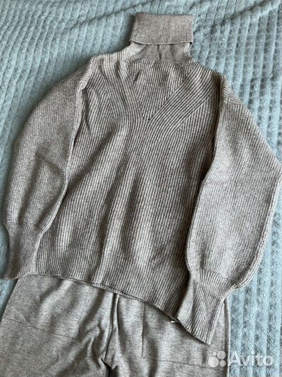 Вязанный костюм