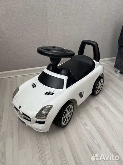 Машинка-каталка толокар