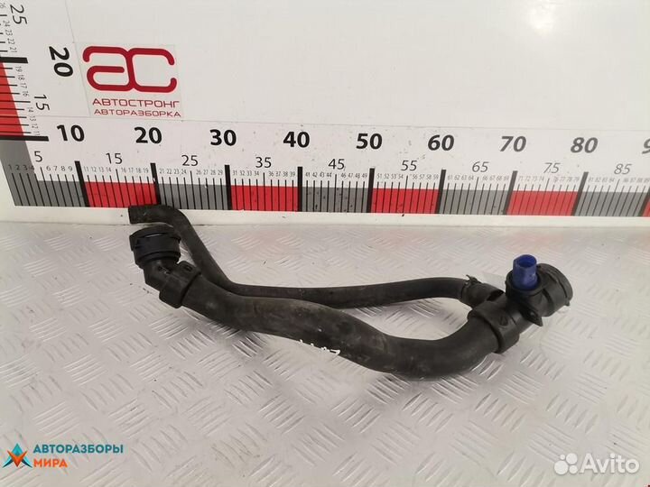 Патрубок радиатора Volkswagen Passat B5 2000