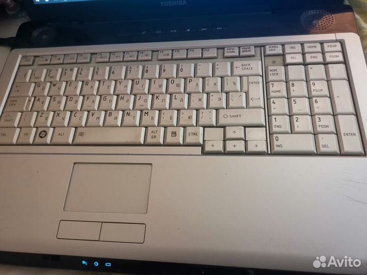 Ноутбук б/у, диагональ 17