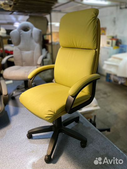 Компьютерное кресло