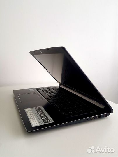 Ноутбук acer aspire 7 A715-71G-53R6