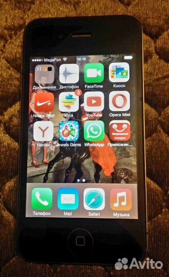 Мобильные телефоны iPhone 4