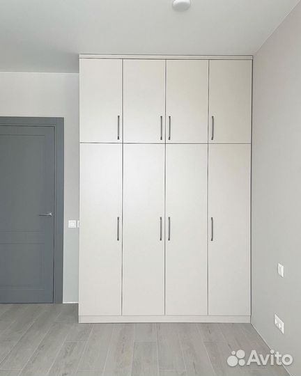 Распашной шкаф на заказ