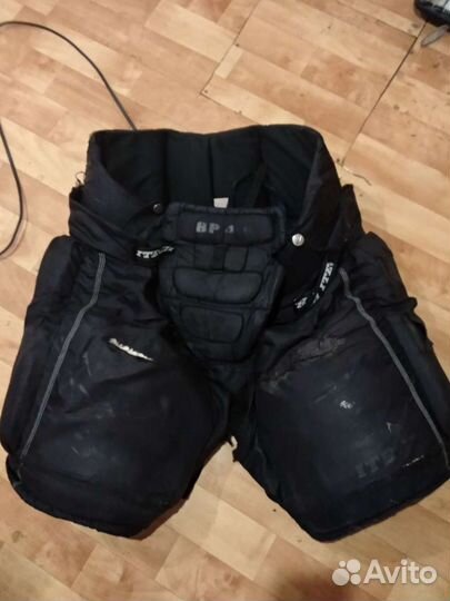 Хоккейная вратарская форма