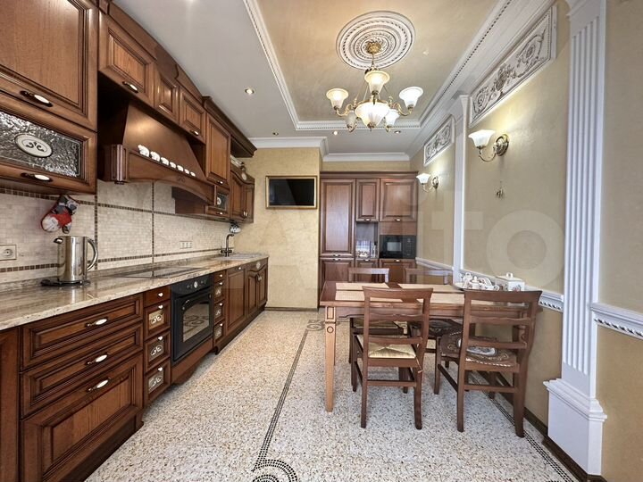 2-к. квартира, 113 м², 5/19 эт.