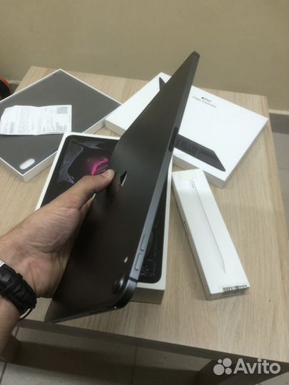 iPad Pro 11 2019 (1) 1Tb LTE RU/A Procreate Отличн