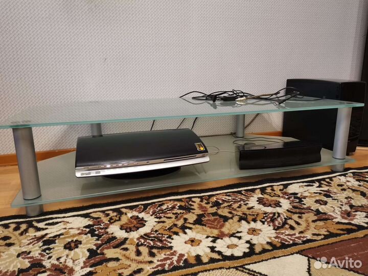 Стеклянная тумба под тв