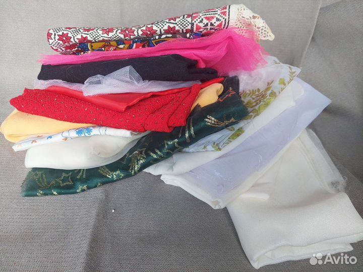 Ткани, нити, фурнитура, кайма, кружева