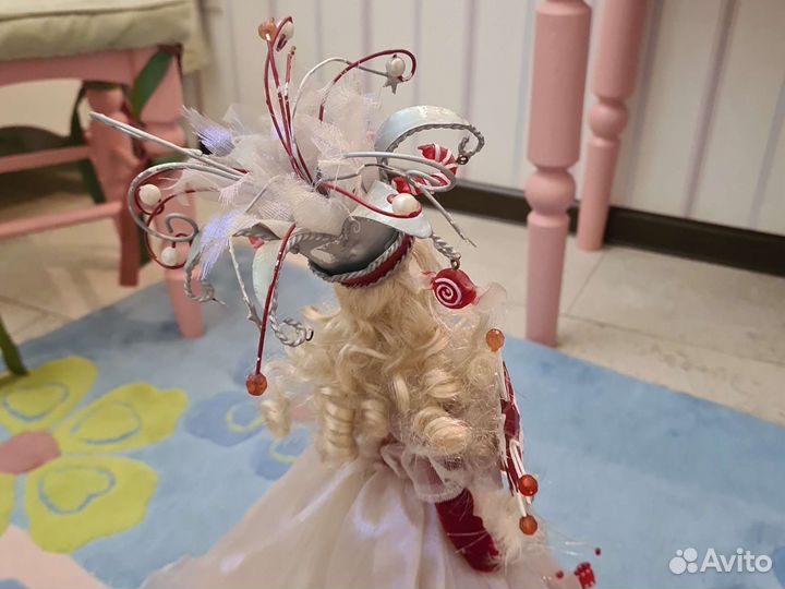 Кукла фарфоровая коллекционная