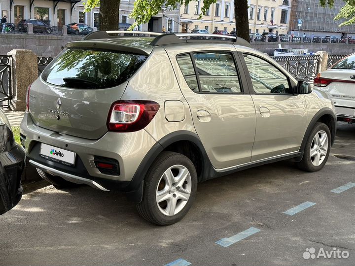 Renault Sandero Stepway 1.6 AT, 2017, 105 000 км