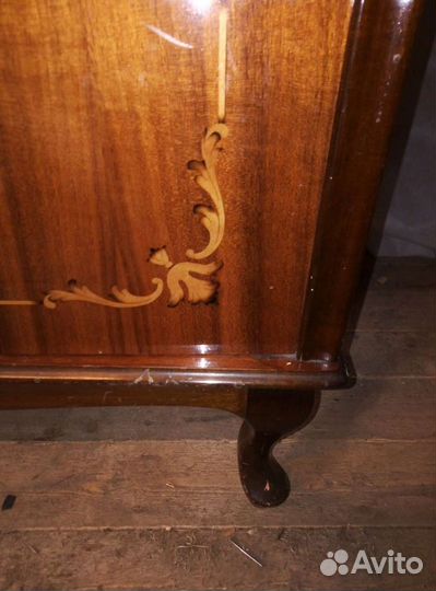 Сервант. Витрина