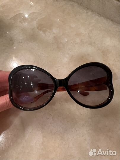 Солнцезащитные очки moschino