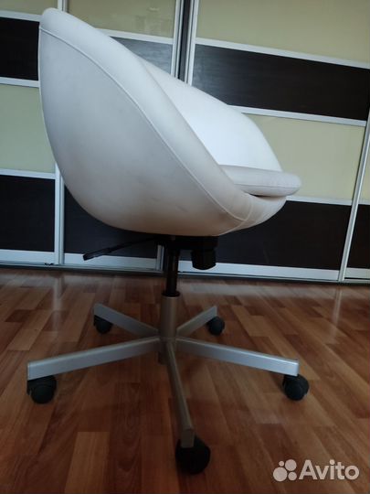 Skruvsta офисный стул икеа