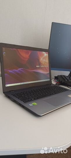 Ноутбук Asus x542uq