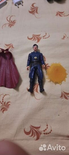 Фигурка доктора стренжа