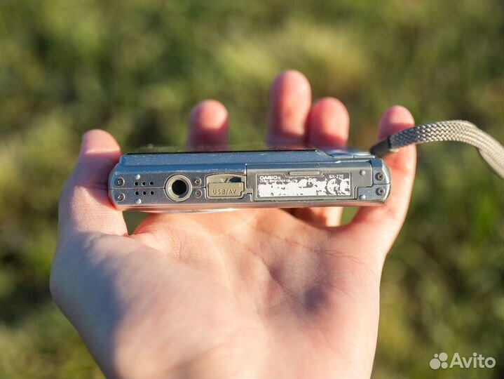 Мыльница Casio exilim ex-z75