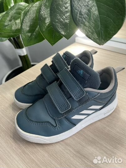 Кроссовки детские adidas 26 размер