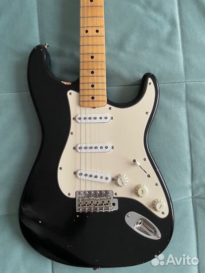 Fender stratocaster ST-68 / Musikraft / MJT