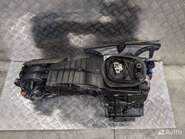 Отопитель в сборе (печка) Skoda Octavia 2 (A5)