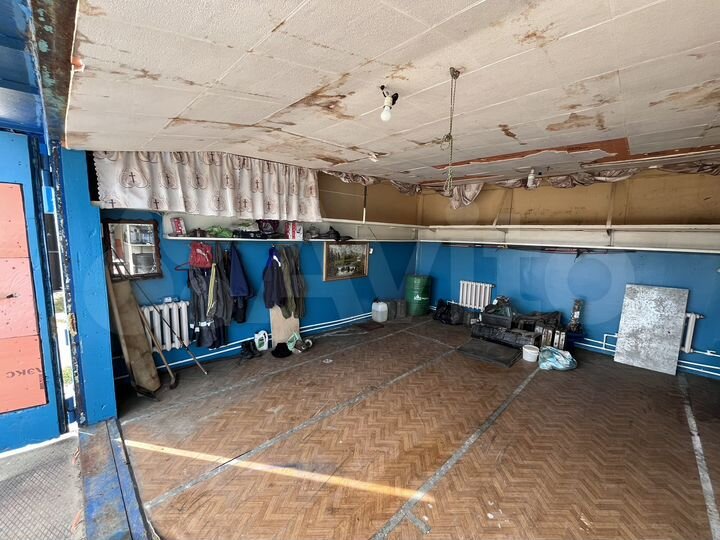 Гараж, > 30 м²