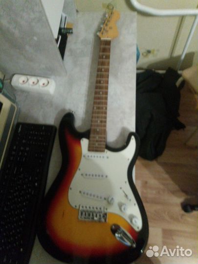 Электрогитара