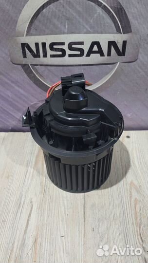 Вентилятор мотор печки отопителя Nissan terrano D1