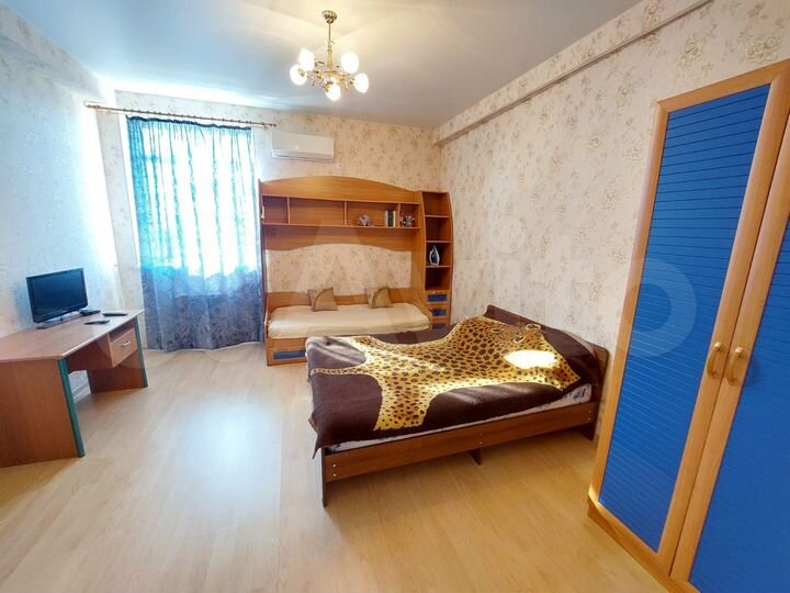 1-к. квартира, 40 м², 2/3 эт.