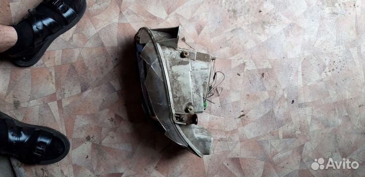 Фара на эскорт форд