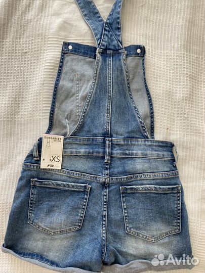 Джинсовый полукомбинезон