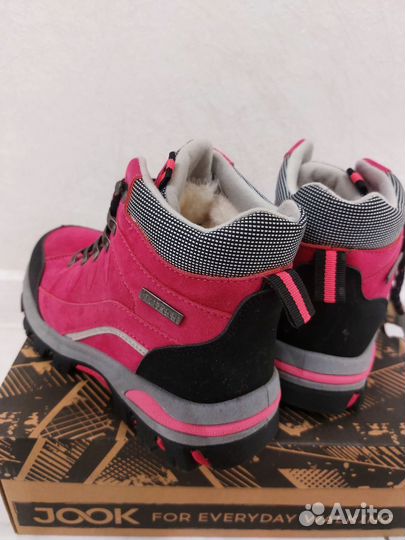 Кроссовки зимние