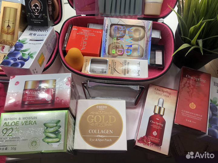 Набор косметики +кейс