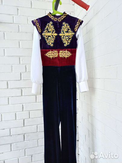 Костюм для мальчика фигурное катание 146-152