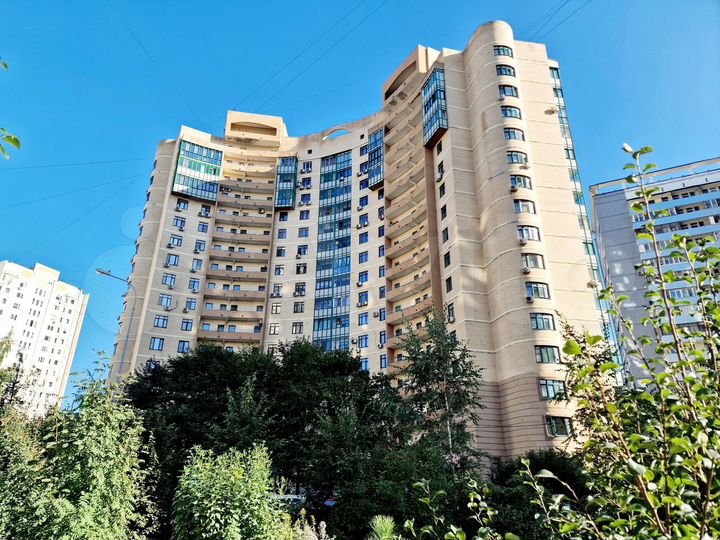 2-к. квартира, 63 м², 7/16 эт.