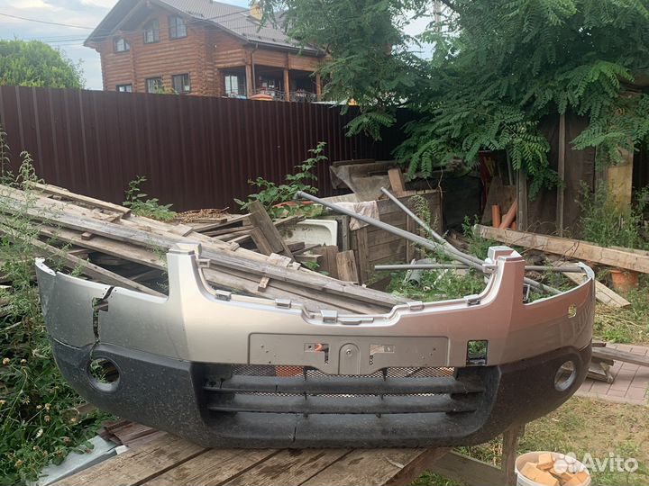 Передний бампер Nissan Qashqai j10 дорест