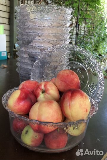 Ваза для фруктов из пластмассы прозрачная