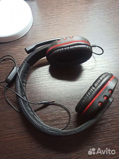 Игровые наушники с микрофоном
