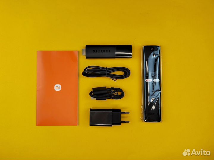 Тв Приставка Xiaomi 4K TV Stick с блоком питания