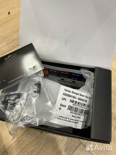 Визор хоккейный oakley