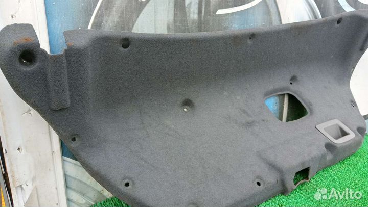 Обшивка крышки багажника Geely Emgrand Ec7