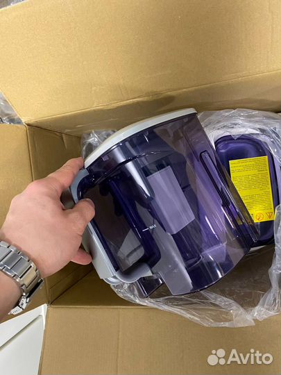 Моющий пылесос Kiwi для чистки ковров и мебели