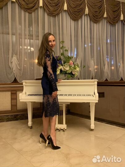 Вечернее бархатное платье