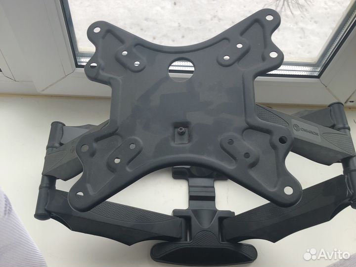 Кронштейн для телевизора