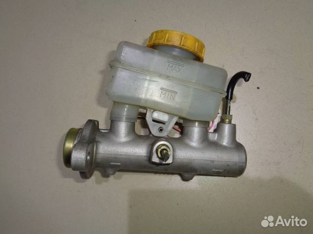 Главный тормозной цилиндр honda GD2