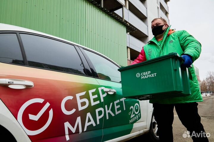 Требуется водитель на своем авто