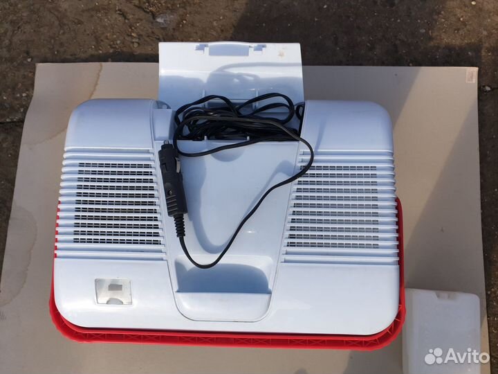 Холодильник автомобильный термоэлектрический