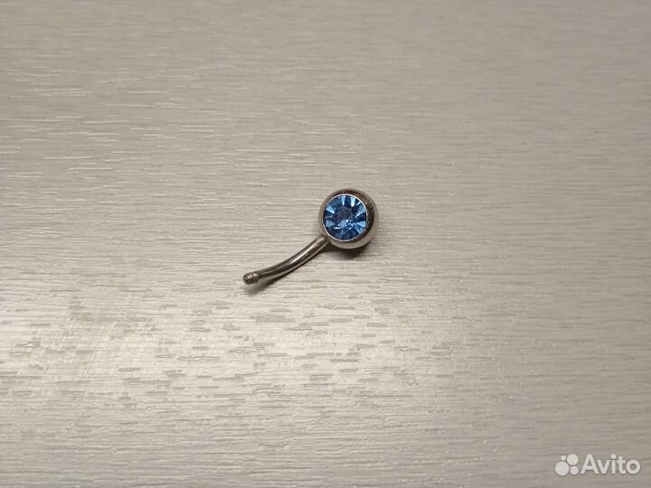 Пирсинг в пупок