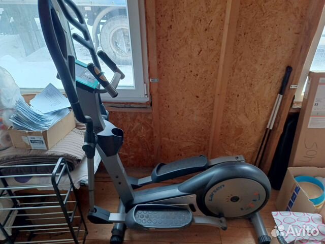 Эллиптический тренажер Larsen E7700